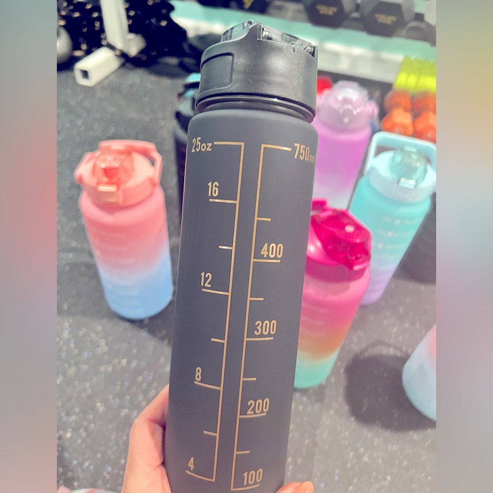 25oz Motivational Water Bottle - Picture 2 of 2